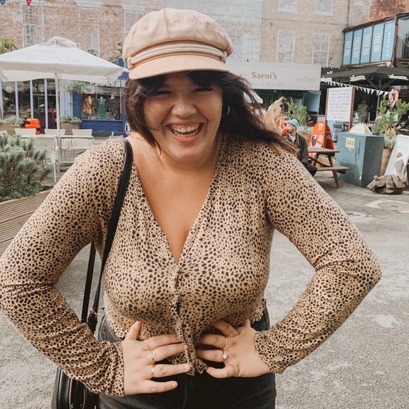 Meet your Posher, Jessica - Picture 6 of 16